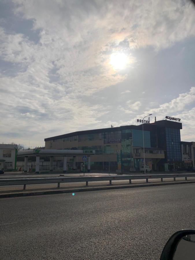 Bereke Hostel Szymkent Zewnętrze zdjęcie